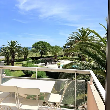 St Cyprien Paranthese Ensoleillee Au Bord De L Eau شقة